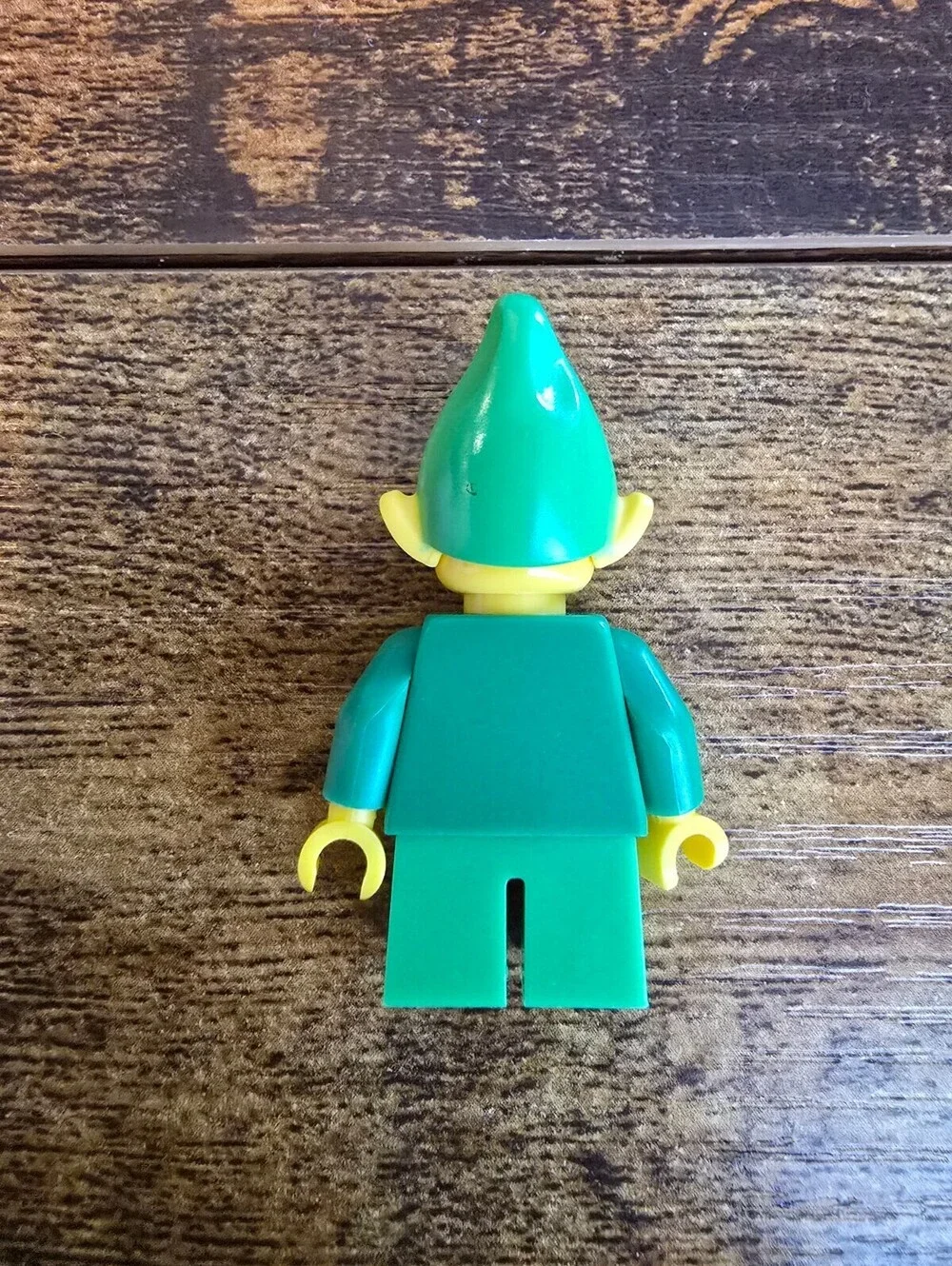 LEGO Holiday Elf minifigure from Series 11, released in 2013